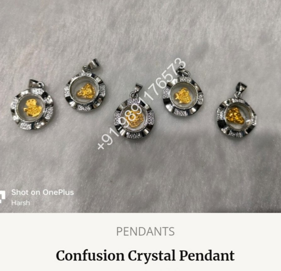 CONFUSION CRYSTAL PENDANT